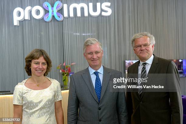 - Le Roi Philippe visite l'entreprise de télécommunications Proximus à Bruxelles. Il y visite le salon de l'Innovation, qui présente des applications...