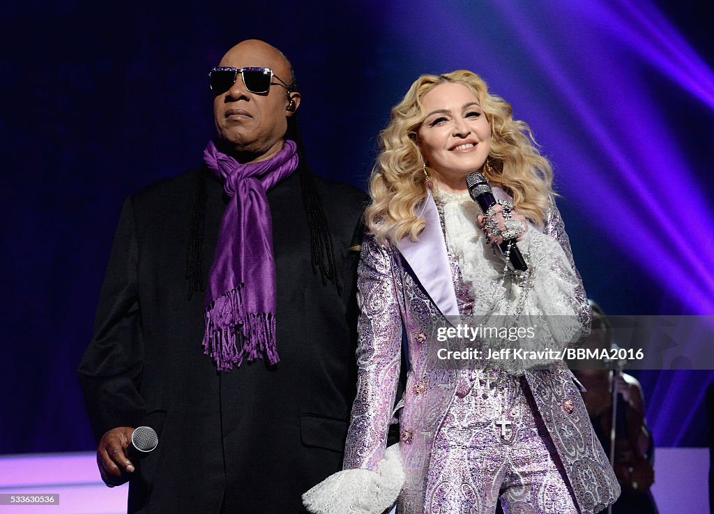 2016 Billboard Music Awards - Show