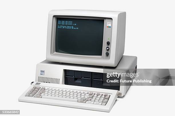 Ibm 94 Computer 94 80s Ibm Computer Fotos de stock, imagens de alta resolução e imagens ...