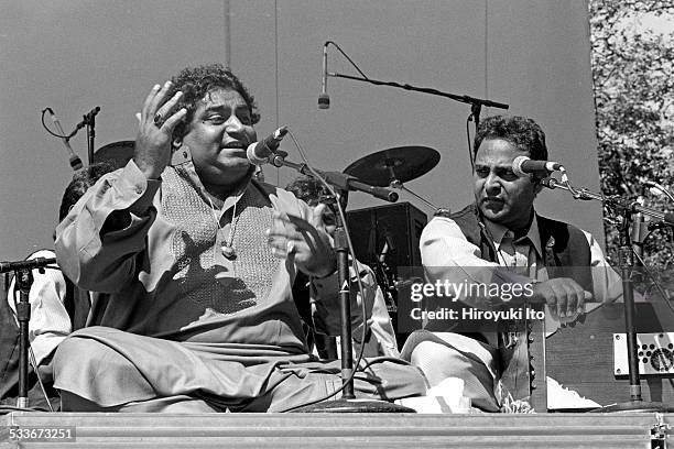 Photo Badar Badar Ali Khan Photos and Premium High Res Pictures - Getty Images