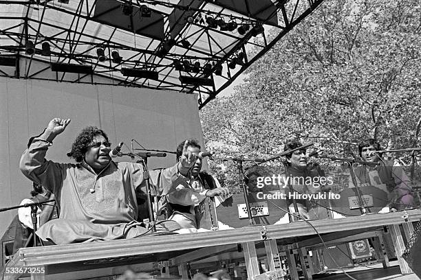 Photo Badar Badar Ali Khan Photos and Premium High Res Pictures - Getty Images