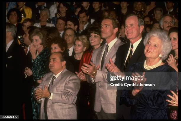 Barbara & VP Bush, Schwarzenegger, Maria Shriver, Devito with wife Rhea Perlman, Eunice Shriver at showing of "Twins" for Special Olympics.