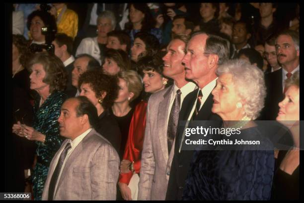 Barbara & VP Bush, Schwarzenegger, Maria Shriver, Rhea Perlman & Eunice Shriver & D. Devito at showing of "Twins" for Special Olympics.