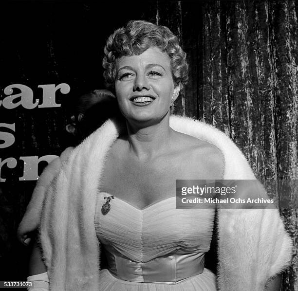 Actress Shelley Winters attends the premiere of "A Star Is Born" in Los Angeles,CA.