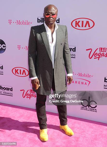 Singer Seal arrives at the 2016 Billboard Music Awards at T-Mobile Arena on May 22, 2016 in Las Vegas, Nevada.