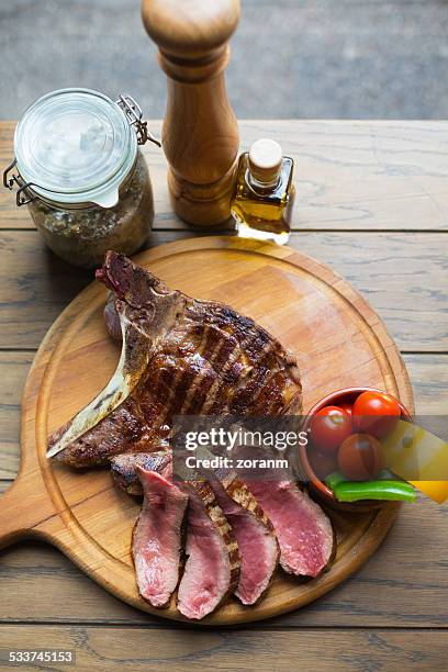 steak - gastro pub stock pictures, royalty-free photos & images