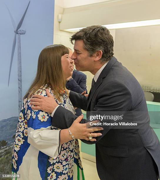 Portuguese artist Joana Vasconcelos greets Portuguese Minister of Economy, Manuel Caldeira Cabral, at the Padrao dos Descobrimentos, during the...
