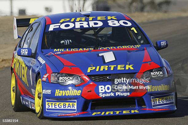 Pertek Racing Team Pirtek Racing Team Photos and Premium High Res Pictures - Getty Images
