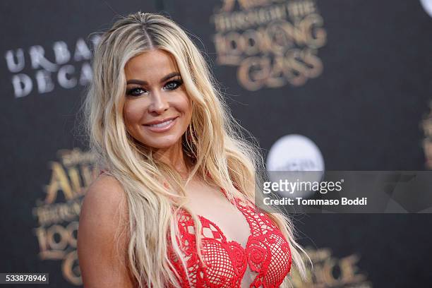 Actress Carmen Electra attends the premiere of Disney's "Alice Through The Looking Glass" at the El Capitan Theatre on May 23, 2016 in Hollywood,...