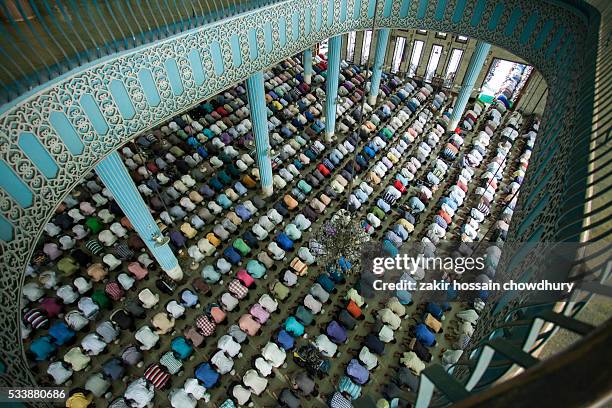 muslims mark shab-e-barat in dhaka - bangladeshi to mark shab e barat 個照片及圖片檔