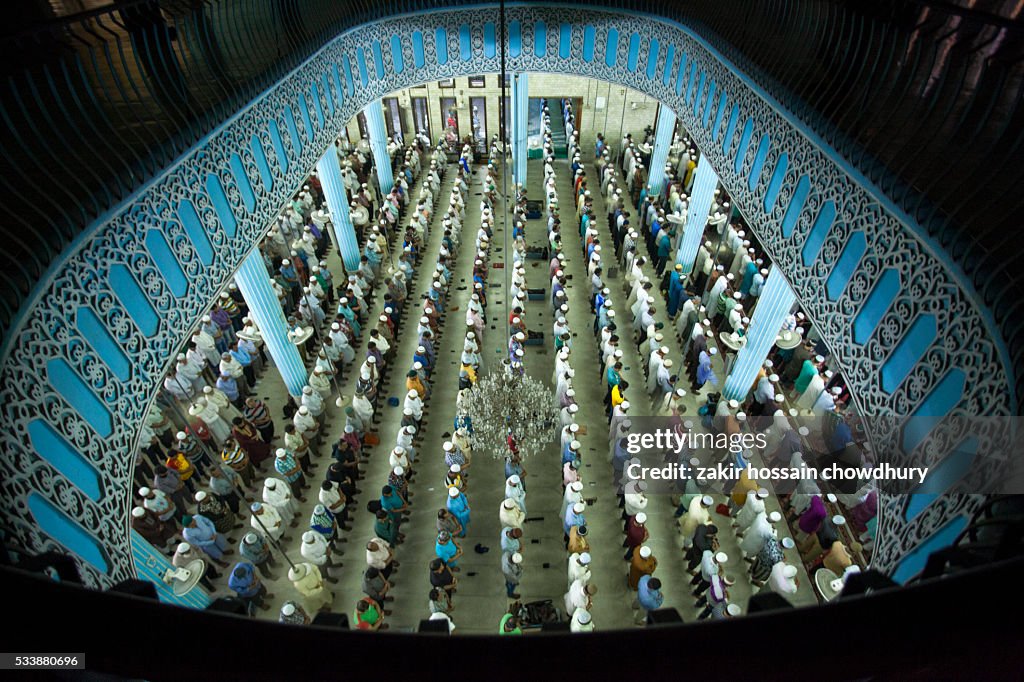 Muslims mark Shab-e-Barat in Dhaka