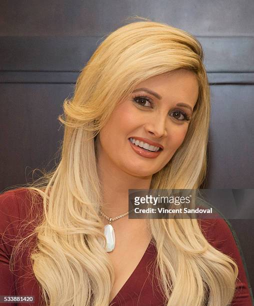Holly Madison signs her new book "The Vegas Diaries: Romance, Rolling The Dice, And The Road To Reinvention" at Barnes & Noble at The Grove on May...