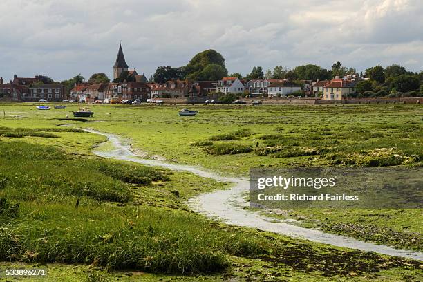 bosham on chichester harbour - west sussex stock-fotos und bilder