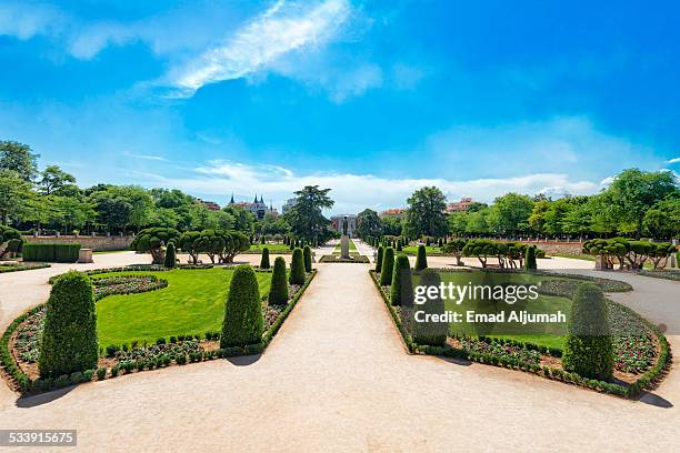 retiro park, madrid, spain - parque del buen retiro stock pictures, royalty-free photos & images