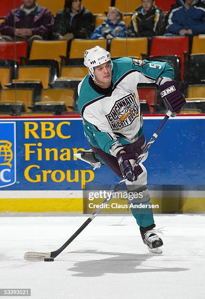 The Mighty Ducks Photos: Exclusive On Set Images from the Shoot