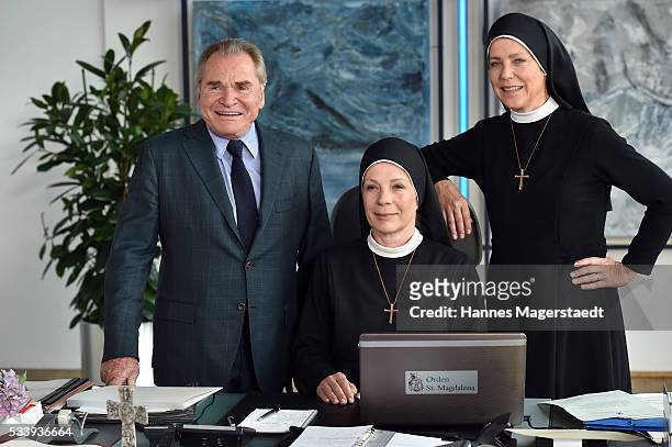 Actor Fritz Wepper, Nina Hoger and Janina Hartwig during a photocall for the tv show 'Um Himmels Willen' at Literaturhaus on May 24, 2016 in Munich,...