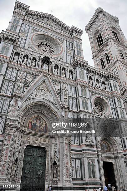 facciata di santa maria del fiore - firenze - facciata stock pictures, royalty-free photos & images