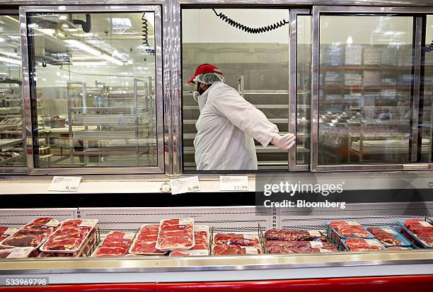 Meat Show Window 187 Meat Display Case Stock Photos, High-Res Pictures, and Images ...
