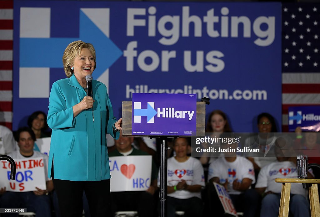 Democratic Presidential Candidate Hillary Clinton Campaigns In Southern California