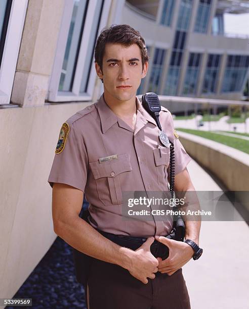 Jonathan Togo joins the cast of CSI: MIAMI as Ryan Wolfe, a police officer working towards his masters degree in genetics who Horatio has hand picked...