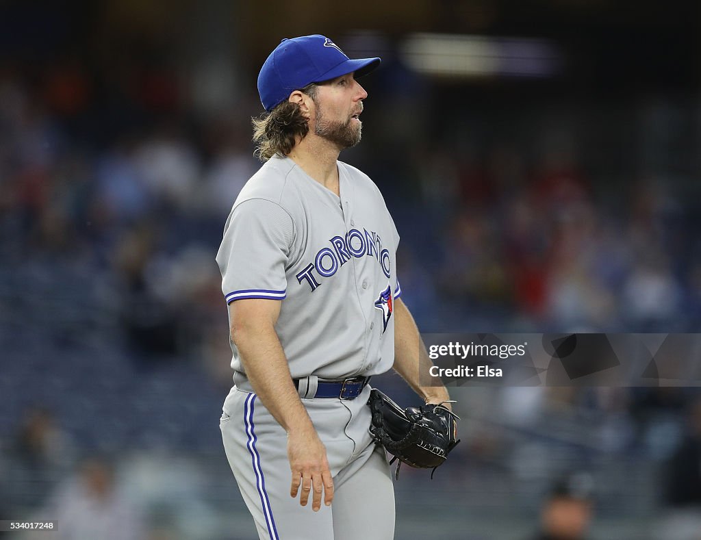 Toronto Blue Jays v New York Yankees