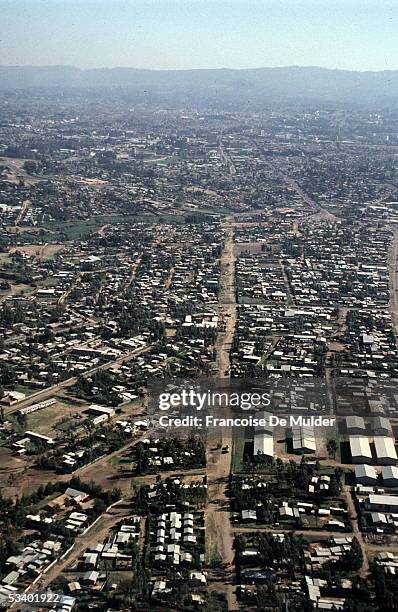 Addis Ababa , seen from the air around 1990. FDM-207-11