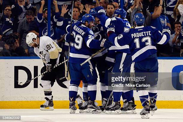 Brian Boyle of the Tampa Bay Lightning celebrates with his teammates after scoring a goal on Matt Murray of the Pittsburgh Penguins during the third...