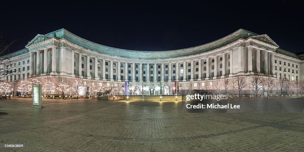 Federal Triangle High-Res Stock Photo - Getty Images
