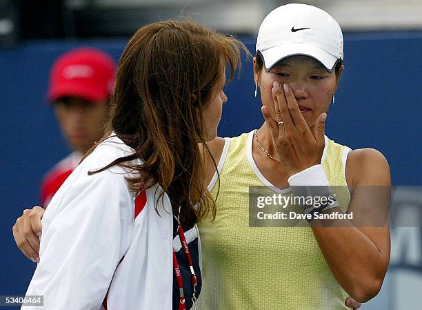 Li Na Injured 48 Li Na Injury Stock Photos, High-Res Pictures, and Images - Getty Images