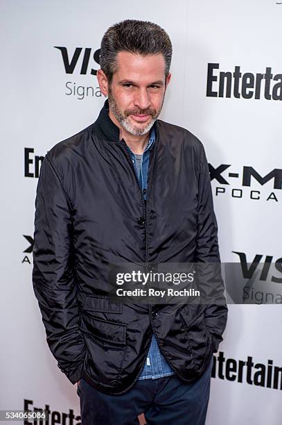 Actor Simon Kinberg attends the "X-Men Apocalypse" New York Screening at Entertainment Weekly on May 24, 2016 in New York City.