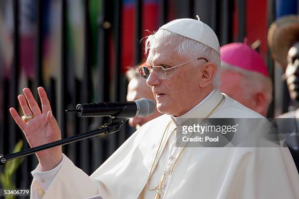 German-born Pope Benedict XVI gives a speech to pilgrims in front of Cologne Cathedral on August 18, 2005 in Cologne, Germany. The Pope is paying a...