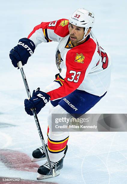 Willie Mitchell of the Florida Panthers warms up the game against the Philadelphia Flyers at Wells Fargo Center on October 12, 2015 in Philadelphia,...