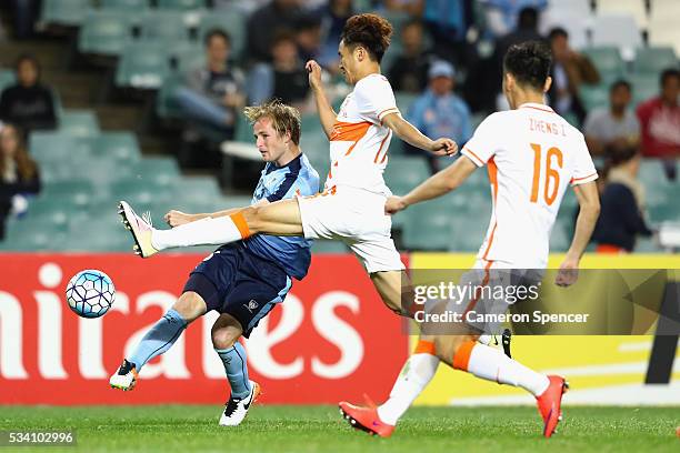 Rhyan Grant of Sydney FC kicks a goal during the AFC Asian Champions League match between Sydney FC and Shandong Luneng at Allianz Stadium on May 25,...