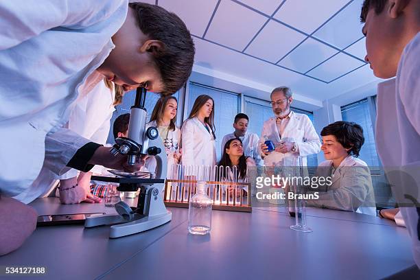 4,754 Chemistry Teacher Photos and Premium High Res Pictures - Getty Images