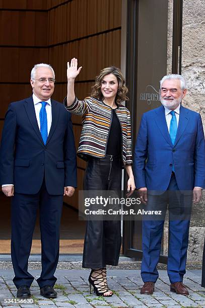 Queen Letizia of Spain attends the inauguration of the 11th International Seminar of Language and Journalism "El Lenguaje del Humor en el Periodismo...