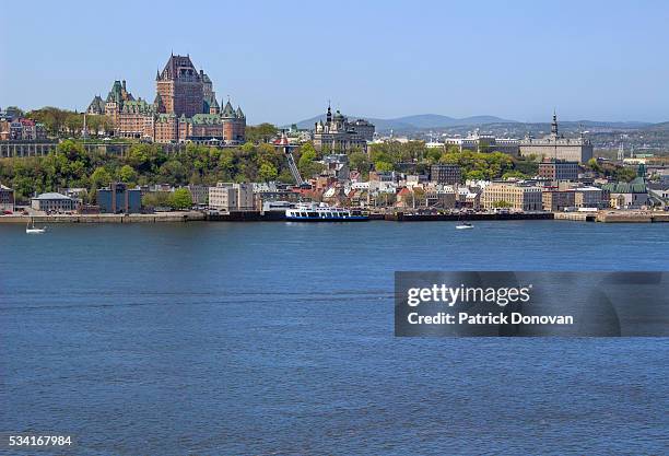 skyline of quebec city, quebec, canada - river st lawrence stock-fotos und bilder