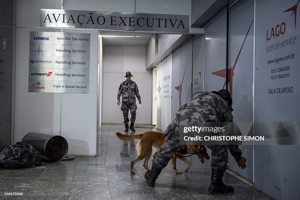 OLY-2016-RIO-FRANCE-SECURITY-DOGS