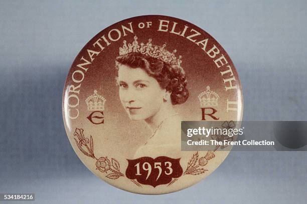 queen elizabeth ii--coronation - coronation stock pictures, royalty-free photos & images