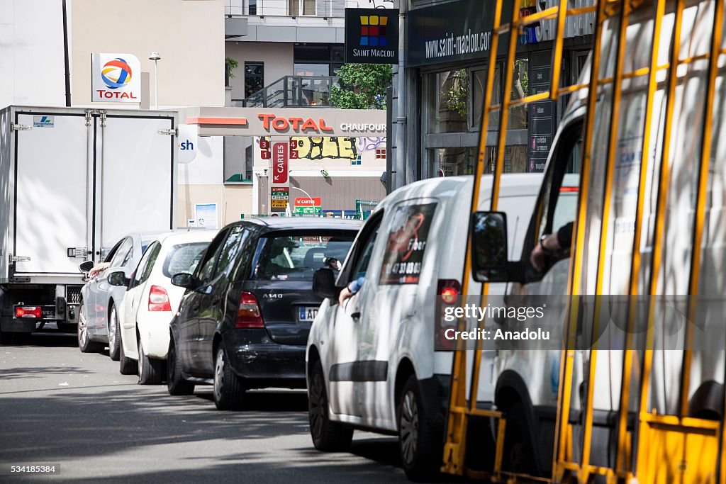 France strikes causes fuel shortage