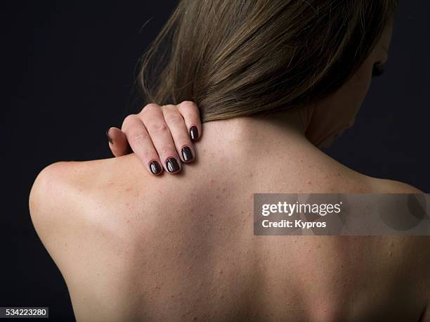 Femle Back Female Back Muscle Close Up Photos and Premium High Res Pictures ...