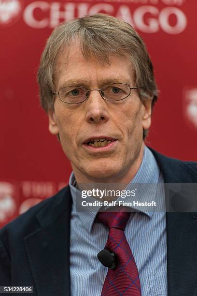 Lars Hansen 229 University Of Chicago Booth Stock Photos, High-Res Pictures, and ...
