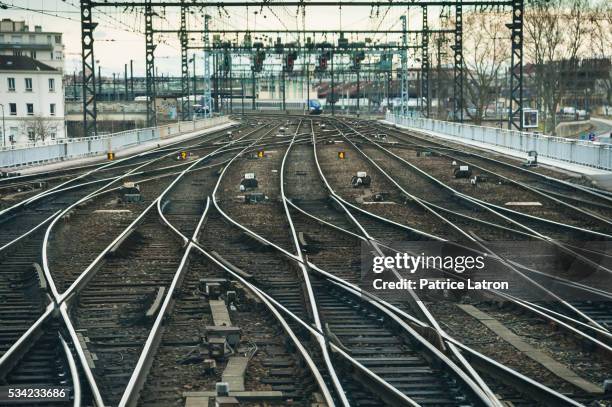 railway tracks - tramway stockfoto's en -beelden