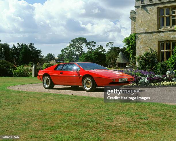 Lotus Esprit, 2000.