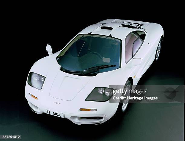 McLaren F1 in studio, 2000.