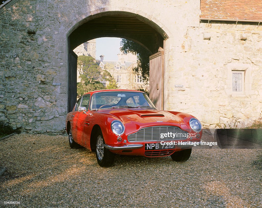 1966 Aston Martin DB6 Vantage