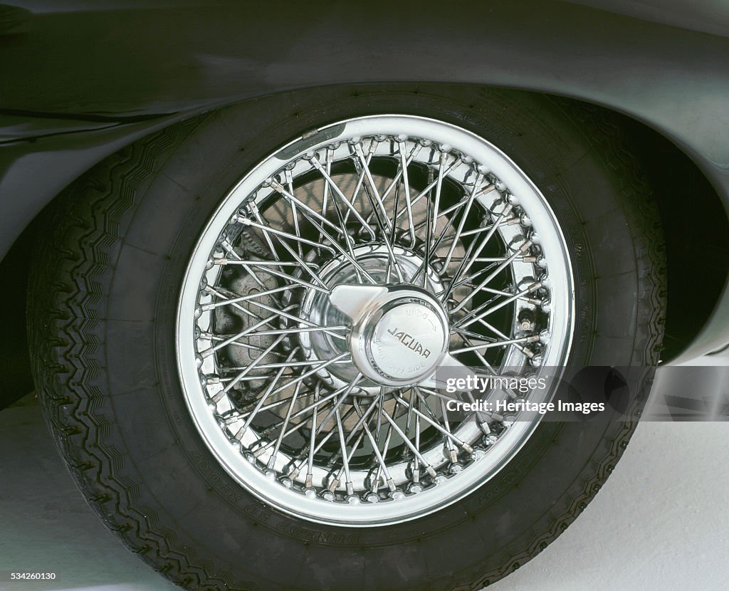 1964 Jaguar E type 3.8 chrome wire wheel
