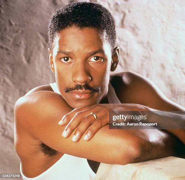 Actor Denzel Washington poses for a portrait in 1987 in Los Angeles, California.