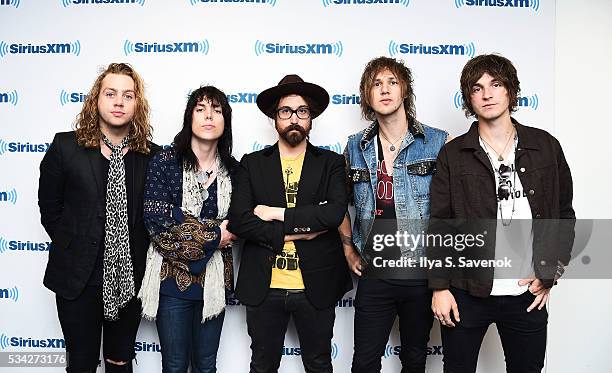 Members of The Struts pose with Sean Lennon at the SiriusXM Studio on May 25, 2016 in New York City.