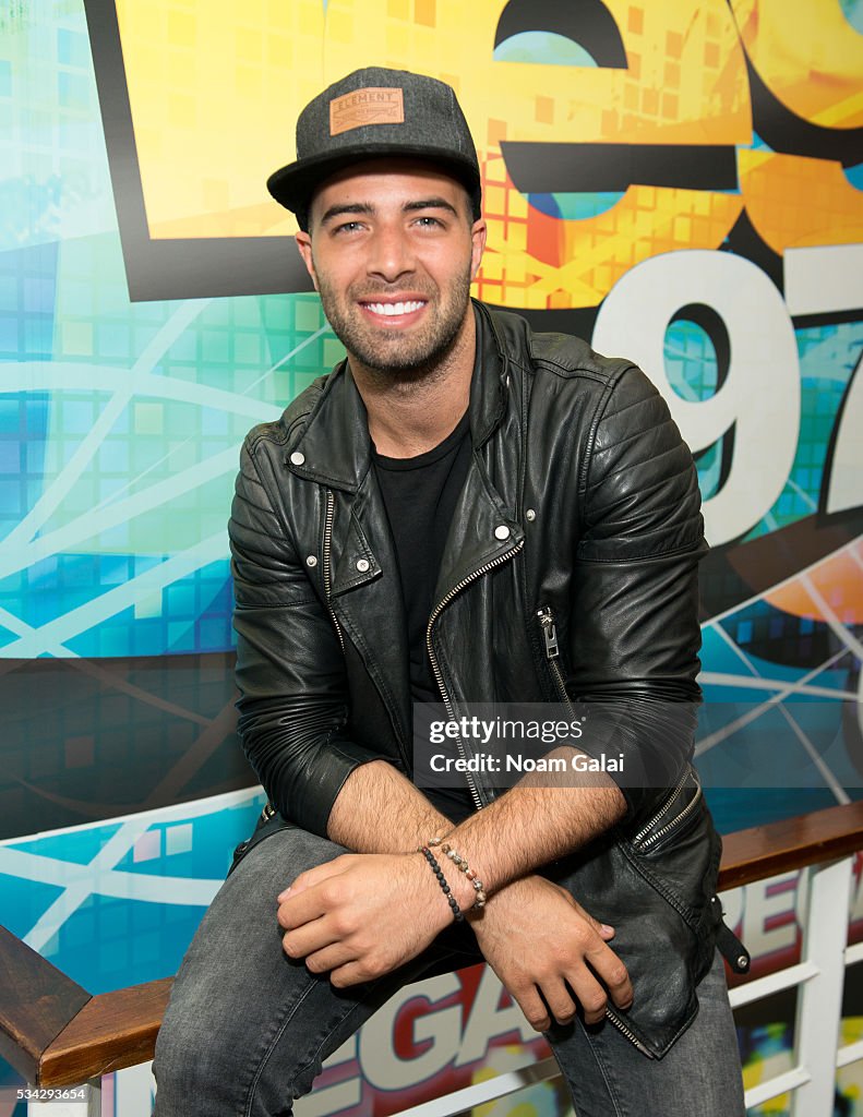 Jencarlos Canela Visits 93.1 AMOR