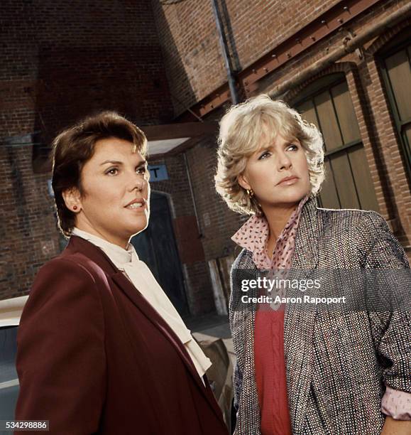 Sharon Gless And Tyne Daly Stock Fotos und Bilder Getty Images Sharon Gless And Tyne Daly Stock Fotos und Bilder Getty Images